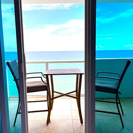 Castle 1527 Studio Balcony Direct Beach Access, Pool, Tennis, Free Parking